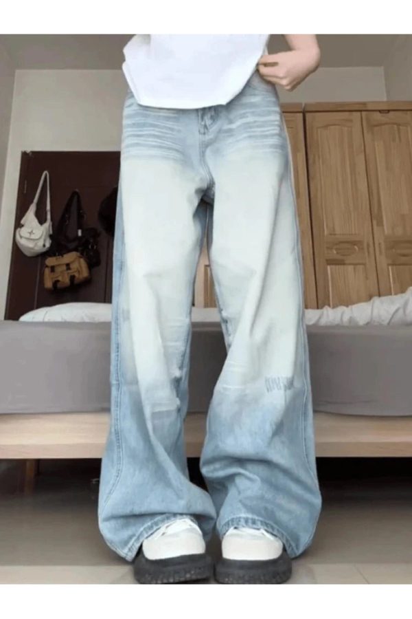 Light Wash Oversized Baggy Jeans - Y2K Vintage Street Style Outfits