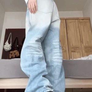 Light Wash Oversized Baggy Jeans - Y2K Vintage Street Style Outfits