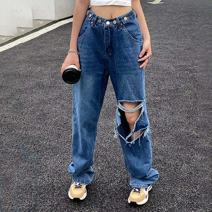 Ripped Baggy Jeans for Y2K Outfits: Vintage Style for Winter Fashion