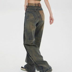 Washed Brown Jeans with Contrast Pocket - Y2K Vintage Street Style Outfit