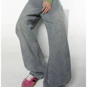 Y2K Loose Fit Logo Jeans - Vintage 2000s Aesthetic Street Style Outfits